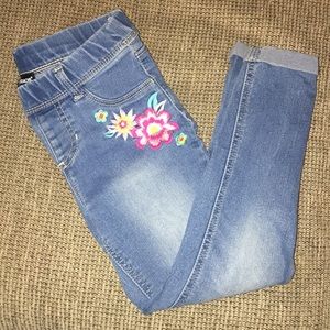 JORDACHE crop jeggings 🌸